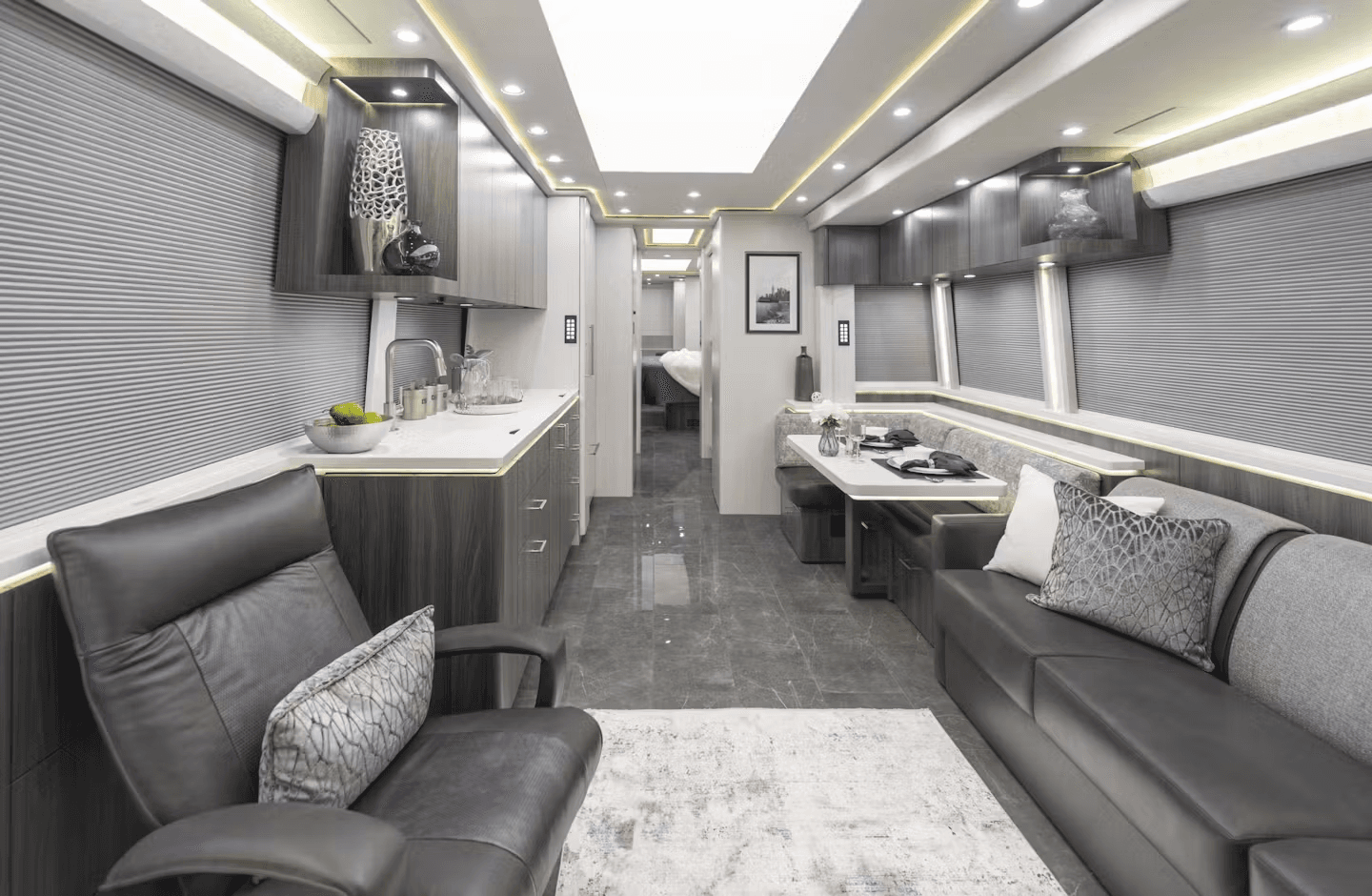 Prevost - Luxury RV